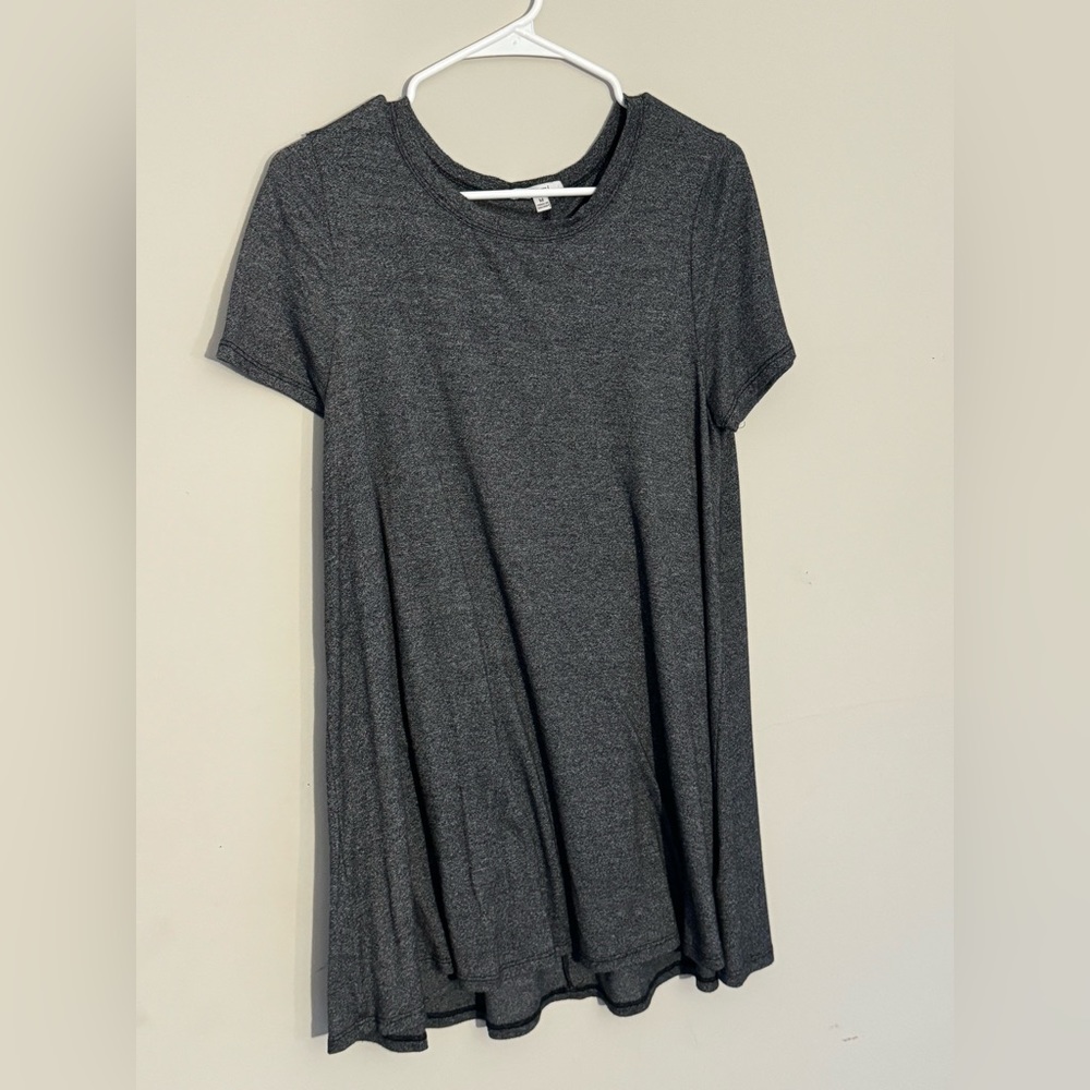 Flowy gray dress